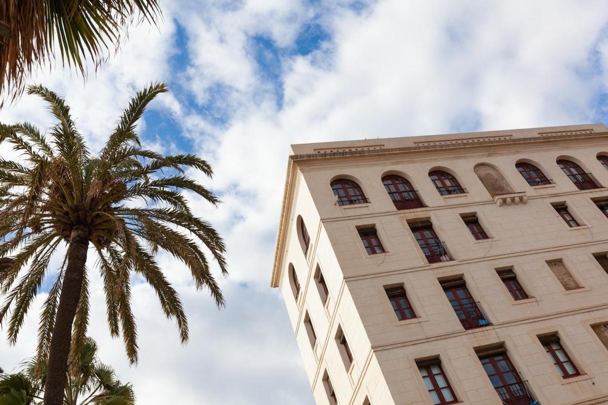 Ferienwohnung Studio Touching The Beach Barcelona Exterior foto